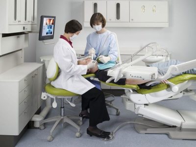 How Dentists Can Reduce Strain With Good Ergonomics